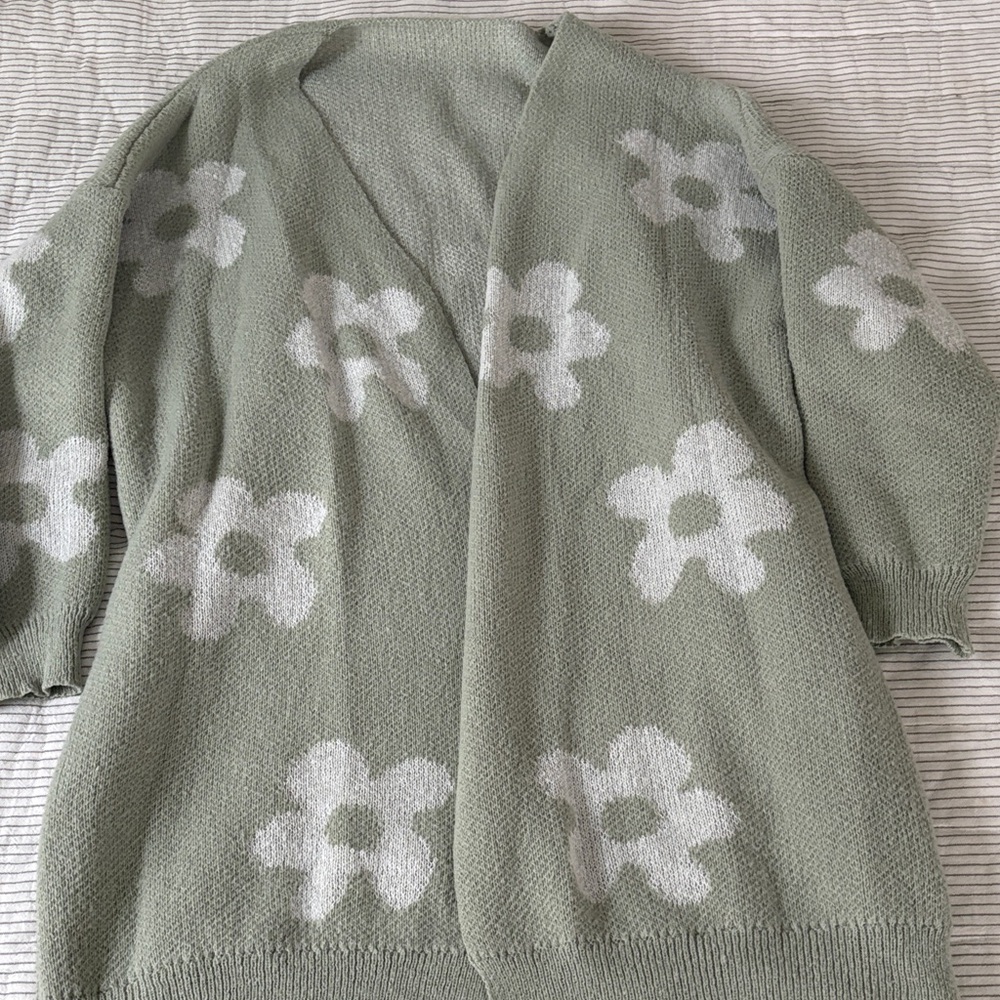 SHEIN Sage Green Floral Open-Front Knit Cardigan